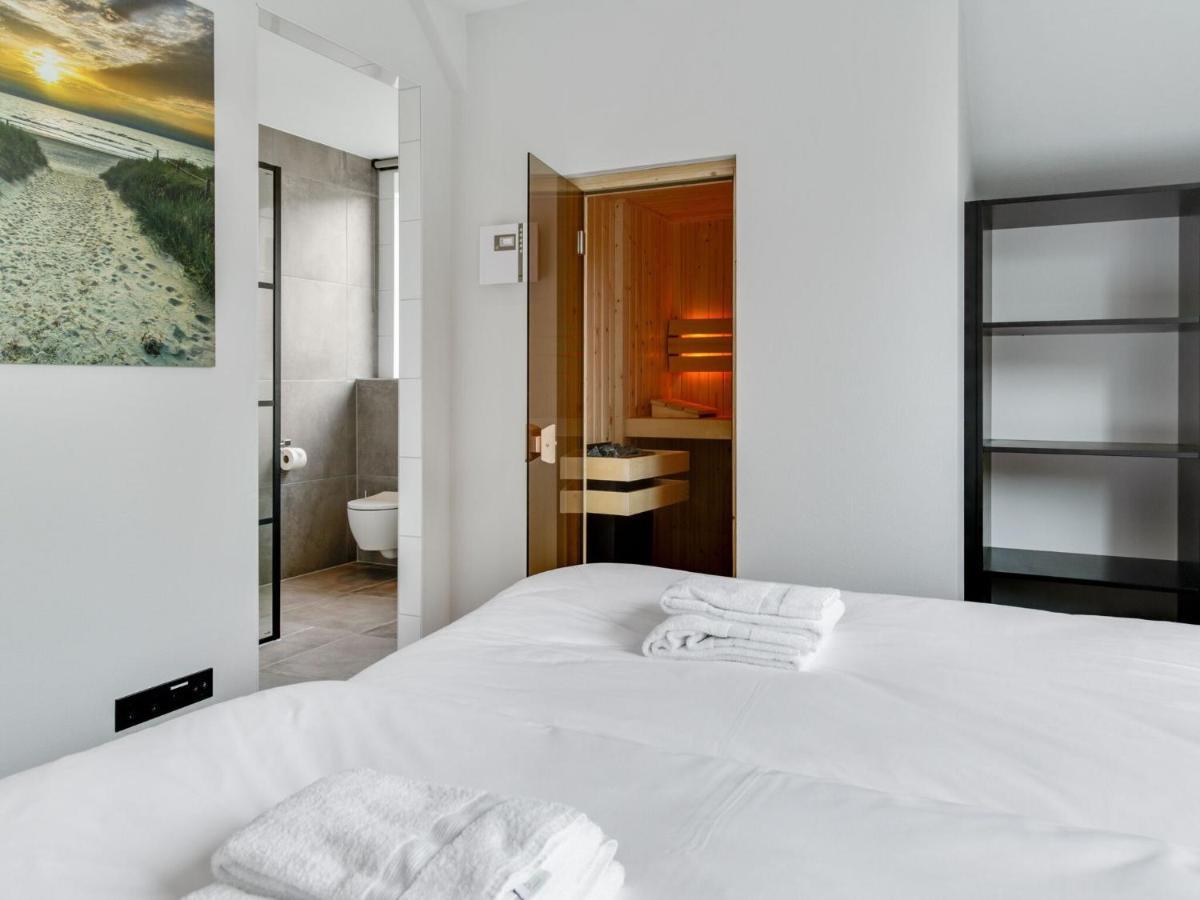 Gorgeous Holiday Home In Texel With Sauna Westermient Eksteriør billede